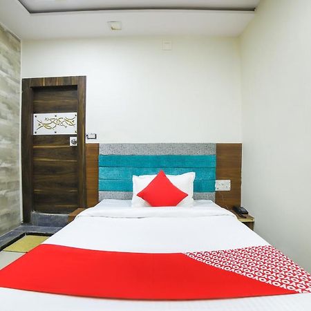 Oyo 67345 Hotel Anjani Inn Naroda Exterior foto
