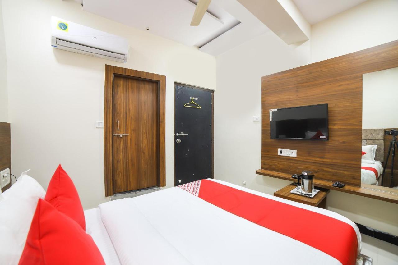 Oyo 67345 Hotel Anjani Inn Naroda Exterior foto